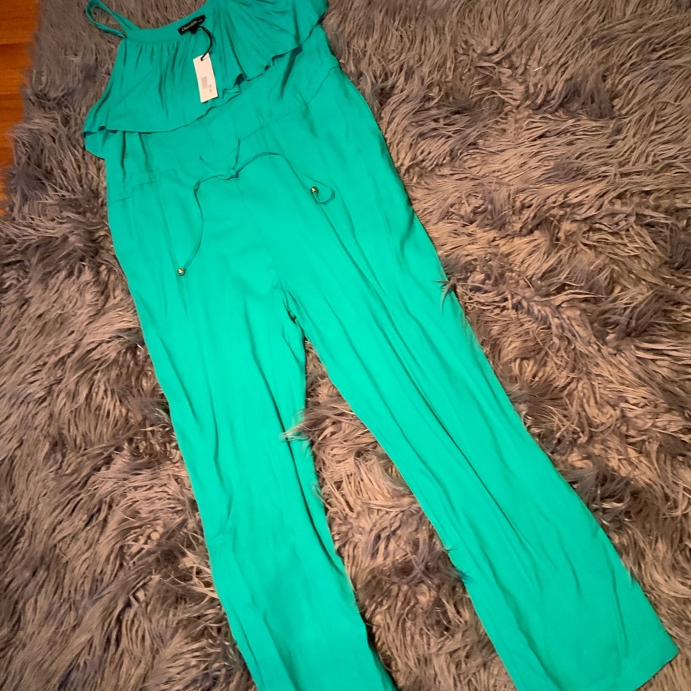 🛍✨CLEARANCE 🛍⭐️
🤩Chocolate Pants🤩 Teal Ruffle Jumper